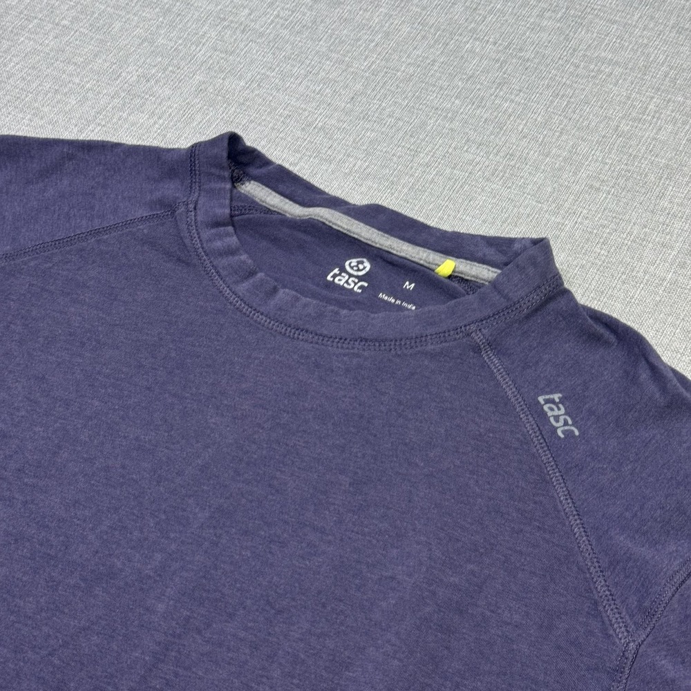 Tasc Performance T-Shirt Mens M Blue Crew Neck Cotton Viscose Spandex Tagless